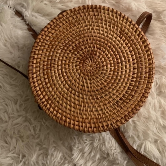 Anthropologie Hand-woven Leather Round Rattan Bag - Picture 7 of 9